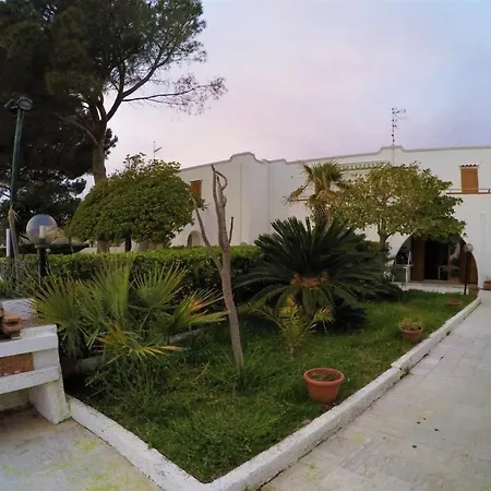 Sulla Spiaggia Diamante Villa