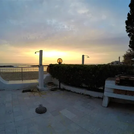 Sulla Spiaggia Diamante Villa